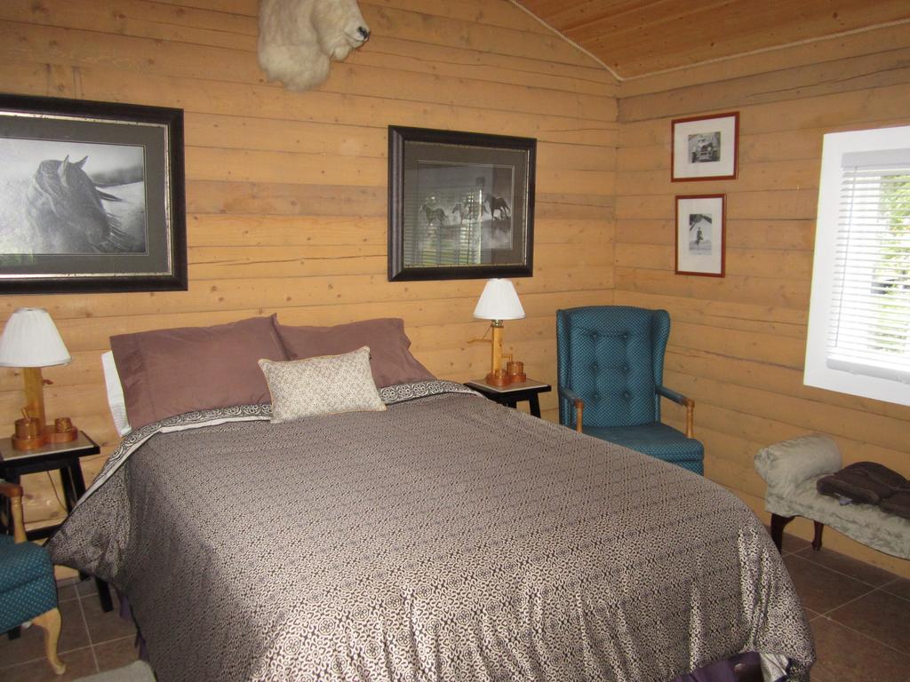 Six Mile River Resort Tagish Номер фото
