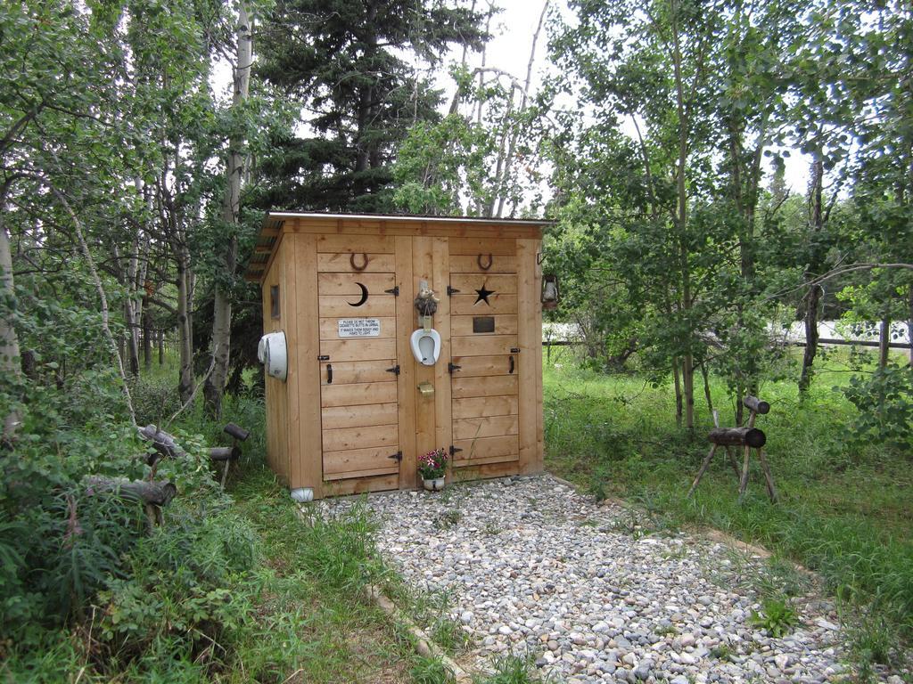 Six Mile River Resort Tagish Экстерьер фото