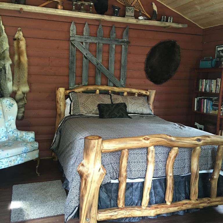Six Mile River Resort Tagish Экстерьер фото